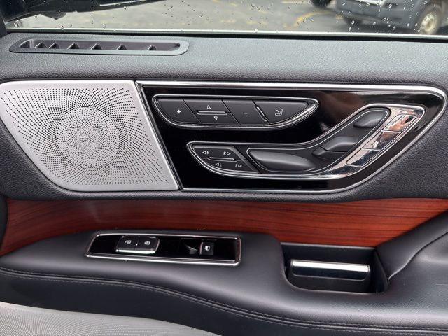 used 2021 Lincoln Navigator car, priced at $44,812