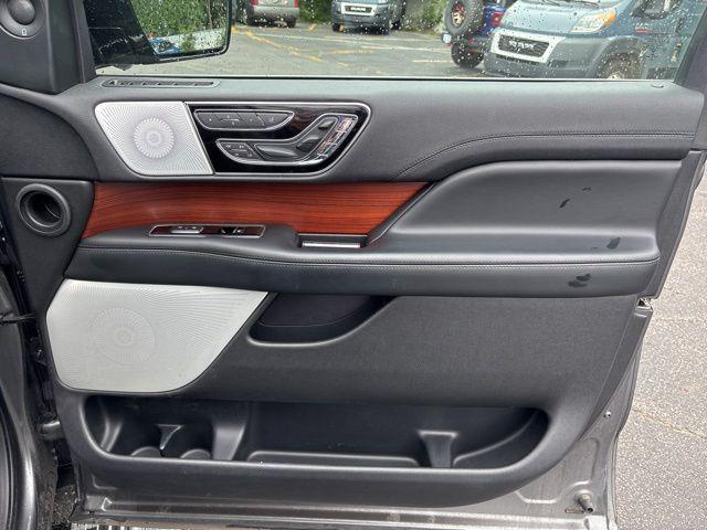 used 2021 Lincoln Navigator car, priced at $44,812