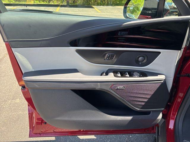new 2025 Lincoln Nautilus car, priced at $67,600