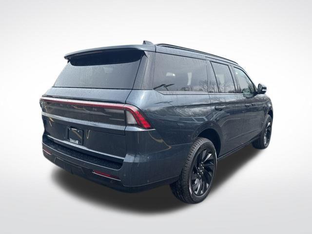 new 2025 Lincoln Navigator car