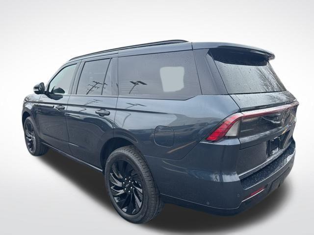 new 2025 Lincoln Navigator car