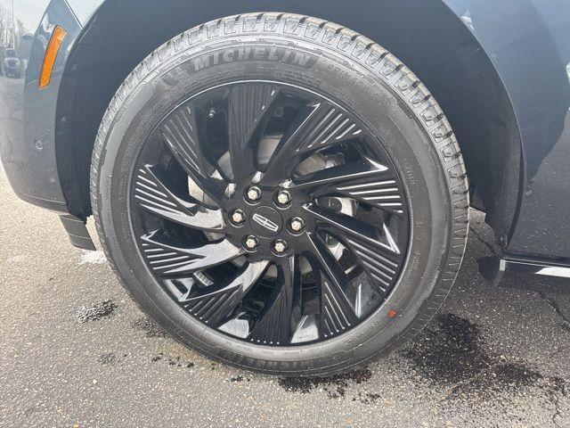 new 2025 Lincoln Navigator car