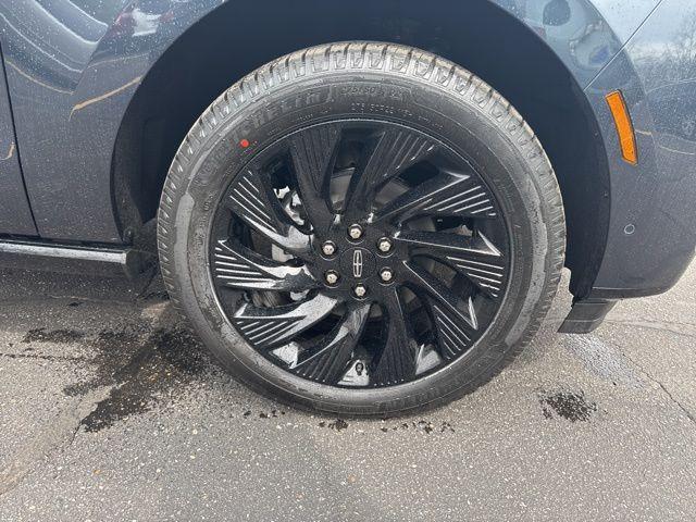 new 2025 Lincoln Navigator car
