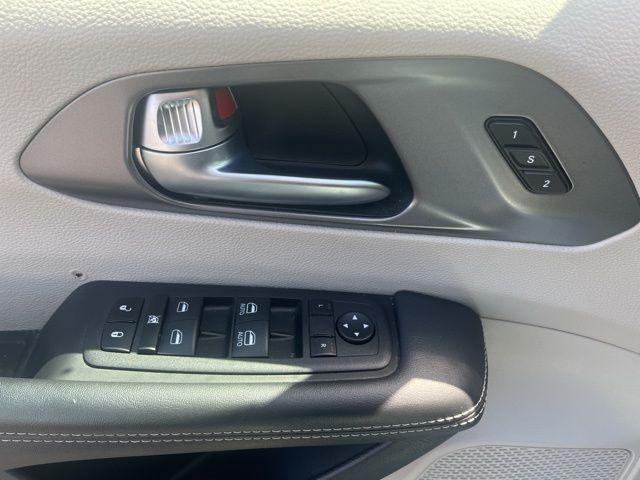 used 2023 Chrysler Pacifica car, priced at $24,500