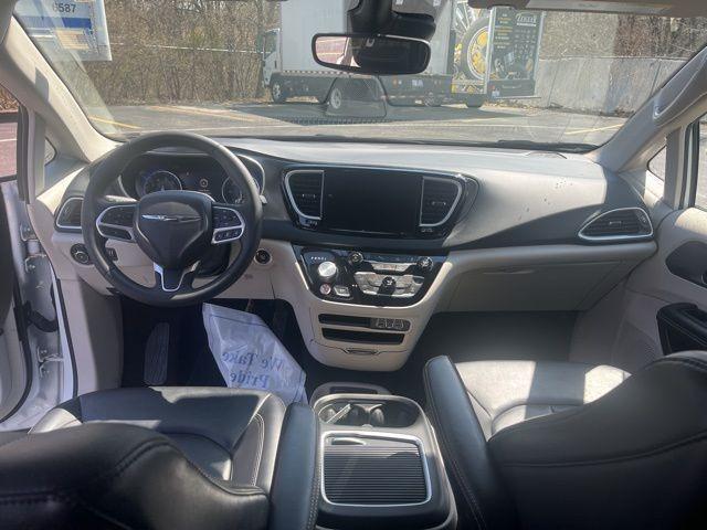 used 2023 Chrysler Pacifica car, priced at $24,500