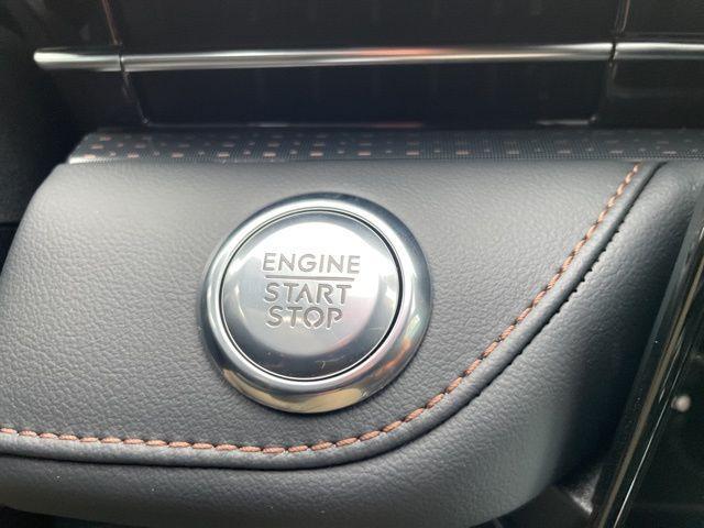 new 2025 Lincoln Nautilus car