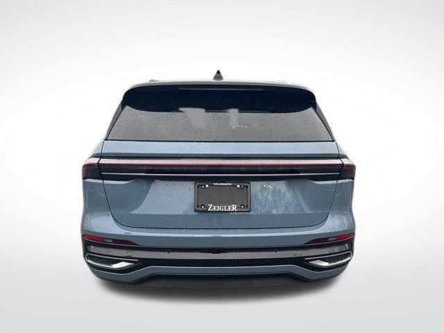 new 2025 Lincoln Nautilus car, priced at $66,205
