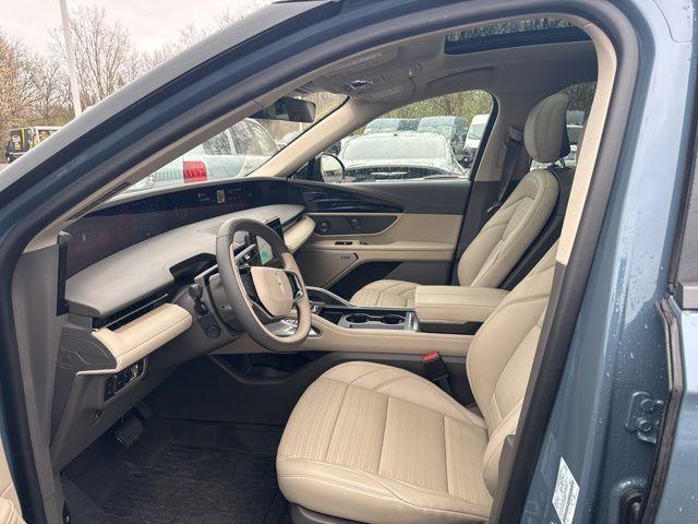 new 2025 Lincoln Nautilus car, priced at $66,205