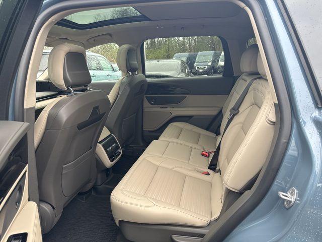 new 2025 Lincoln Nautilus car, priced at $66,205