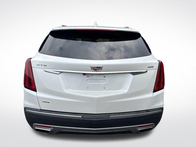 used 2022 Cadillac XT5 car, priced at $33,596