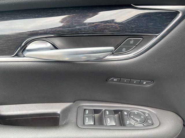 used 2022 Cadillac XT5 car, priced at $33,596