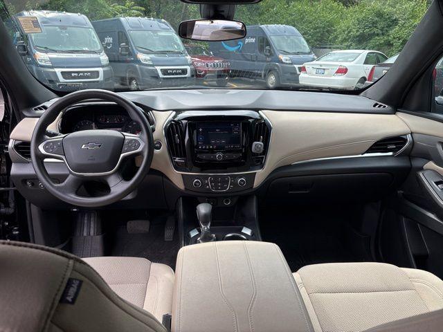used 2023 Chevrolet Traverse car, priced at $32,500