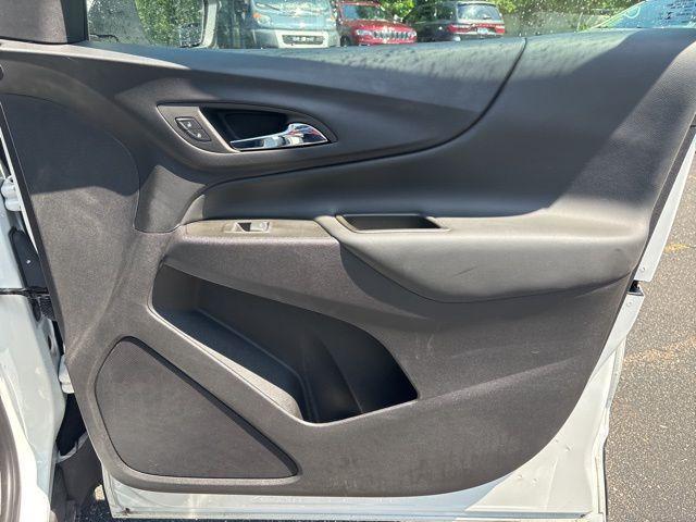 used 2024 Chevrolet Equinox car, priced at $25,000