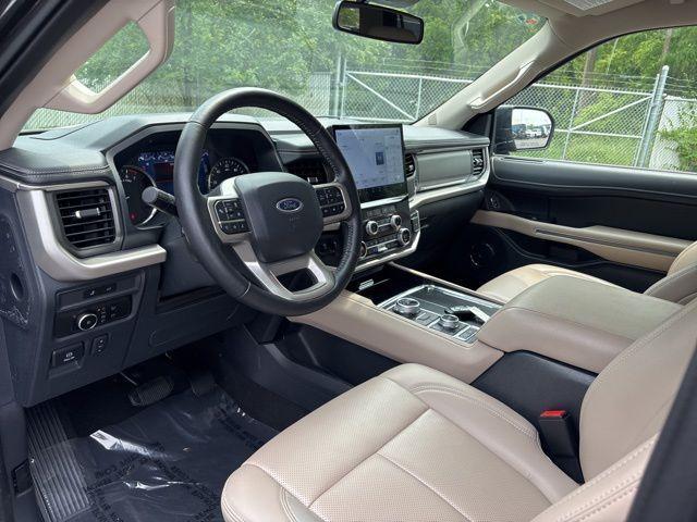 used 2024 Ford Expedition car, priced at $54,000