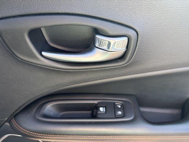 used 2018 Jeep Compass car, priced at $14,250