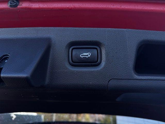 used 2022 Hyundai Santa Fe car, priced at $27,000