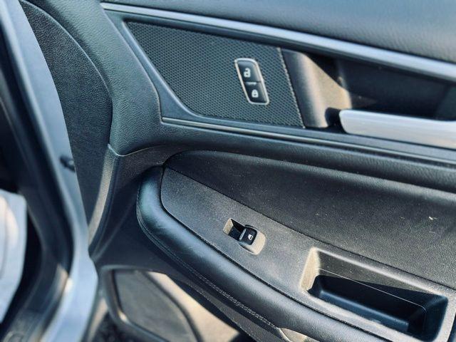 used 2022 Ford Edge car, priced at $23,618