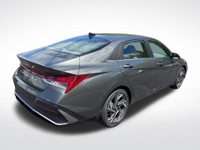 used 2024 Hyundai Elantra car, priced at $21,434