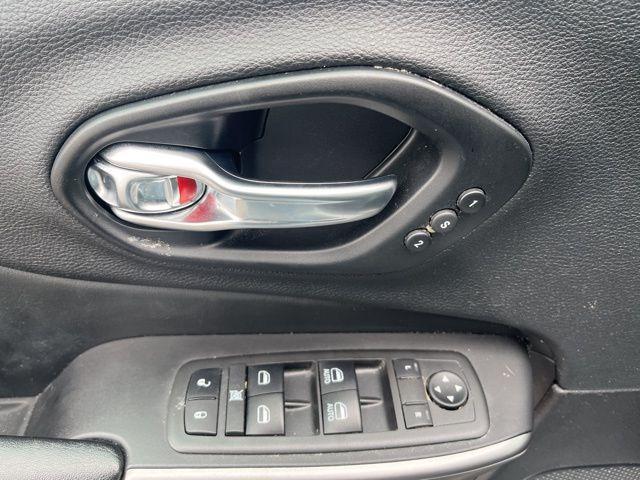 used 2021 Jeep Cherokee car, priced at $23,500