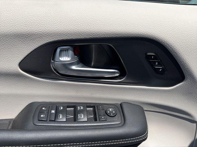 used 2024 Chrysler Pacifica car, priced at $34,000
