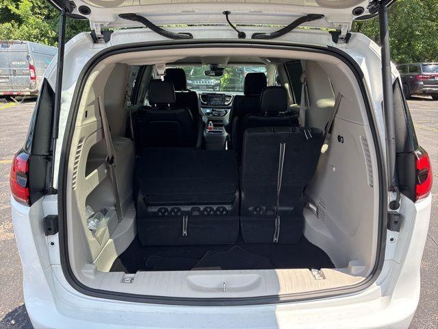 used 2024 Chrysler Pacifica car, priced at $34,000