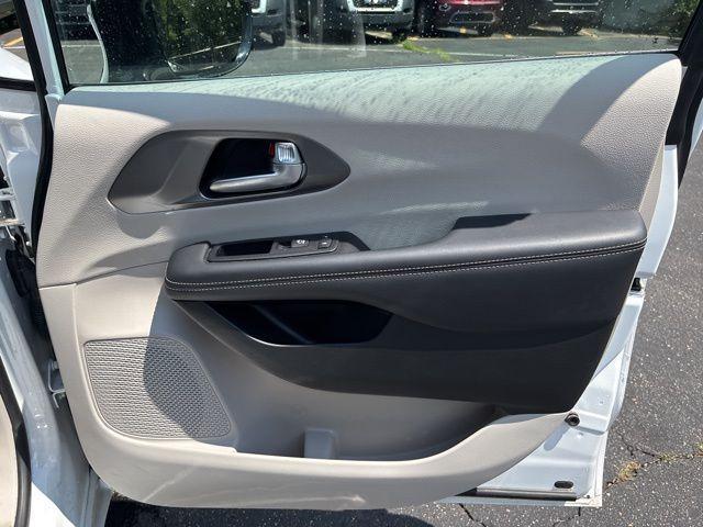 used 2024 Chrysler Pacifica car, priced at $34,000