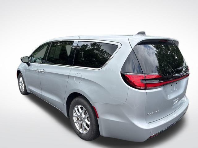 used 2024 Chrysler Pacifica car, priced at $33,000