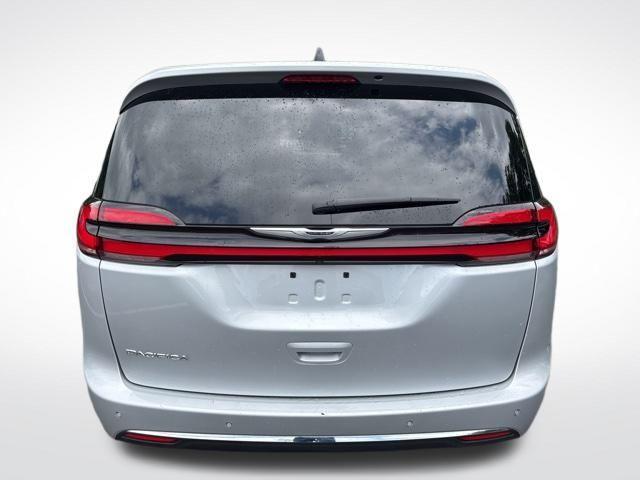 used 2024 Chrysler Pacifica car, priced at $33,000