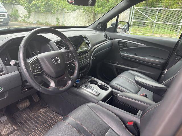 used 2022 Honda Passport car, priced at $35,000