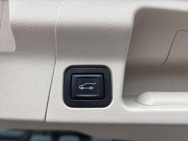 used 2022 GMC Acadia car, priced at $33,250
