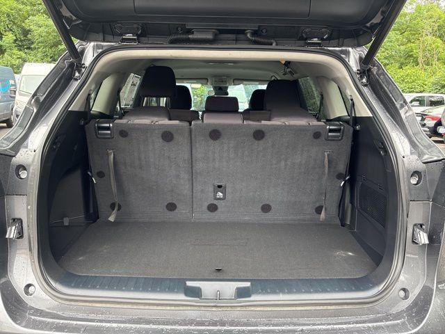 used 2022 Toyota Highlander car, priced at $35,000