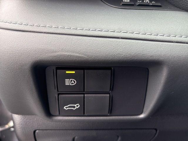 used 2022 Toyota Highlander car, priced at $35,000