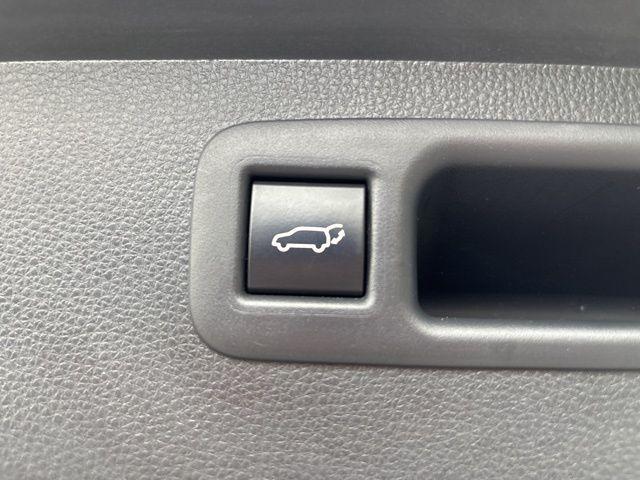used 2022 Toyota Highlander car, priced at $35,000