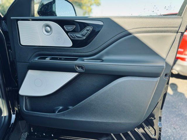 new 2026 Lincoln Aviator car