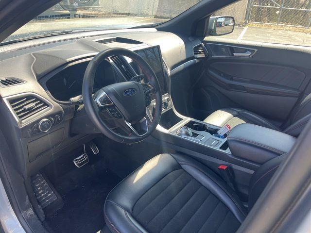 used 2024 Ford Edge car, priced at $33,000