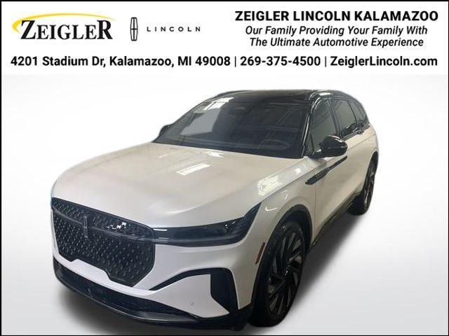 new 2025 Lincoln Nautilus car