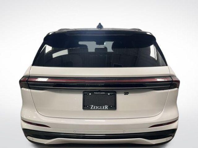 new 2025 Lincoln Nautilus car