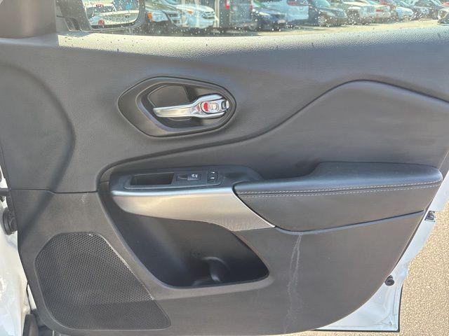 used 2022 Jeep Cherokee car, priced at $23,500