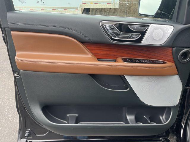 used 2024 Lincoln Navigator L car, priced at $74,000