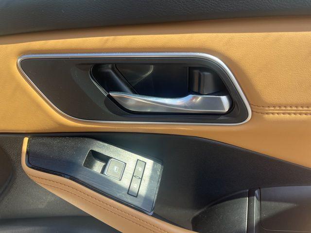 used 2022 Nissan Rogue car, priced at $26,558