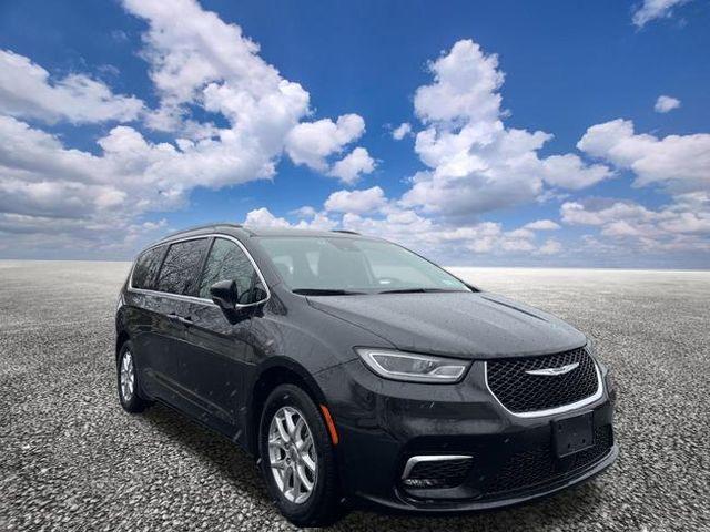 used 2022 Chrysler Pacifica car, priced at $24,000