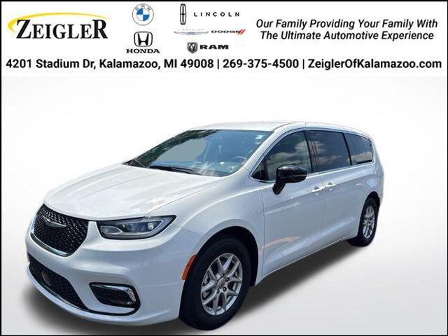 used 2024 Chrysler Pacifica car, priced at $33,000