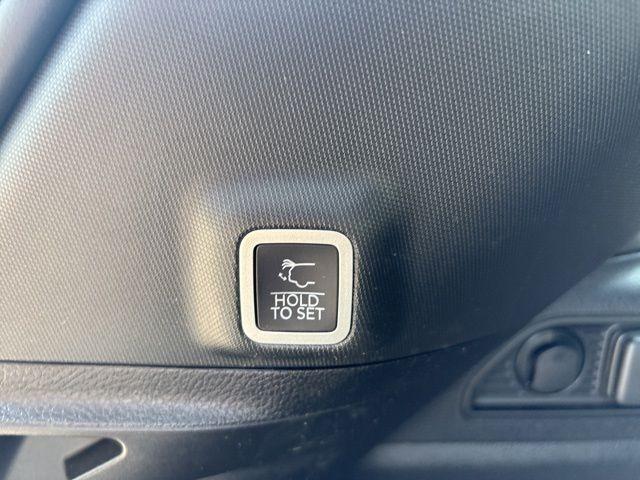 used 2022 Jeep Grand Cherokee car, priced at $34,254