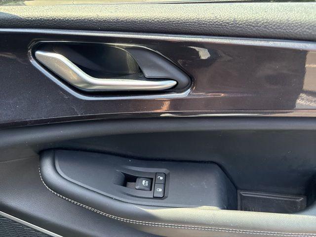 used 2022 Jeep Grand Cherokee car, priced at $34,254