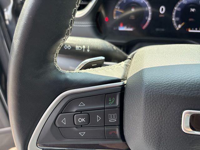 used 2022 Jeep Grand Cherokee car, priced at $34,254