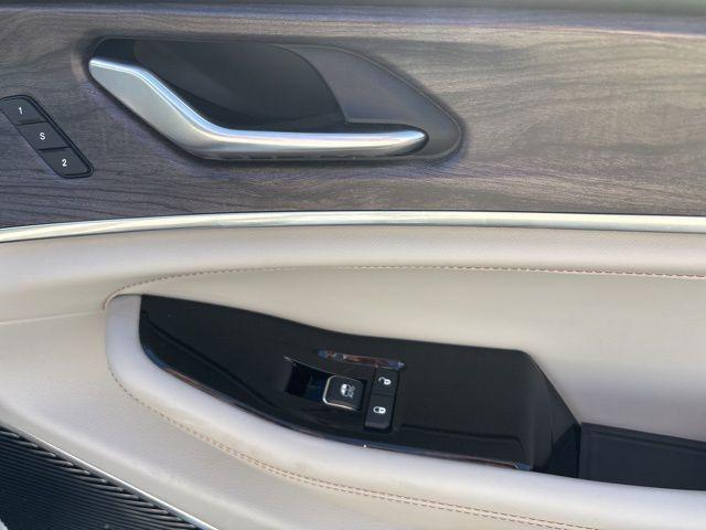 used 2022 Jeep Grand Cherokee car, priced at $35,500
