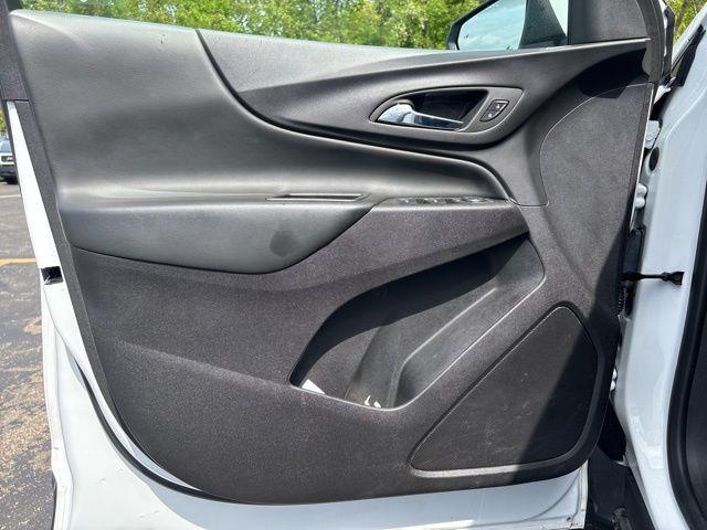 used 2023 Chevrolet Equinox car, priced at $24,000