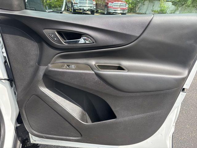 used 2023 Chevrolet Equinox car, priced at $24,000