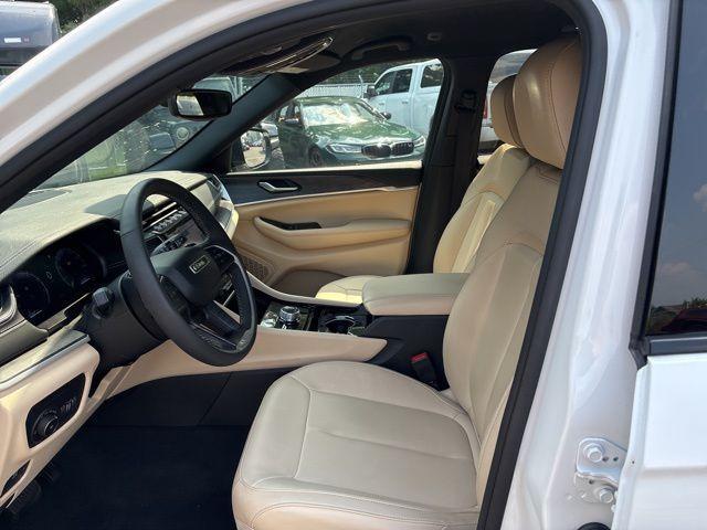 used 2023 Jeep Grand Cherokee car, priced at $35,000