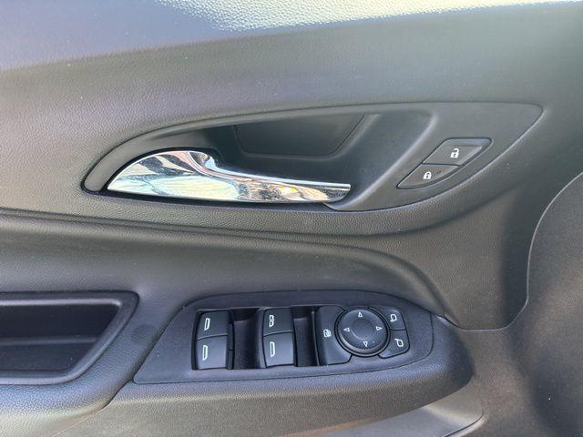 used 2021 Chevrolet Equinox car, priced at $21,000